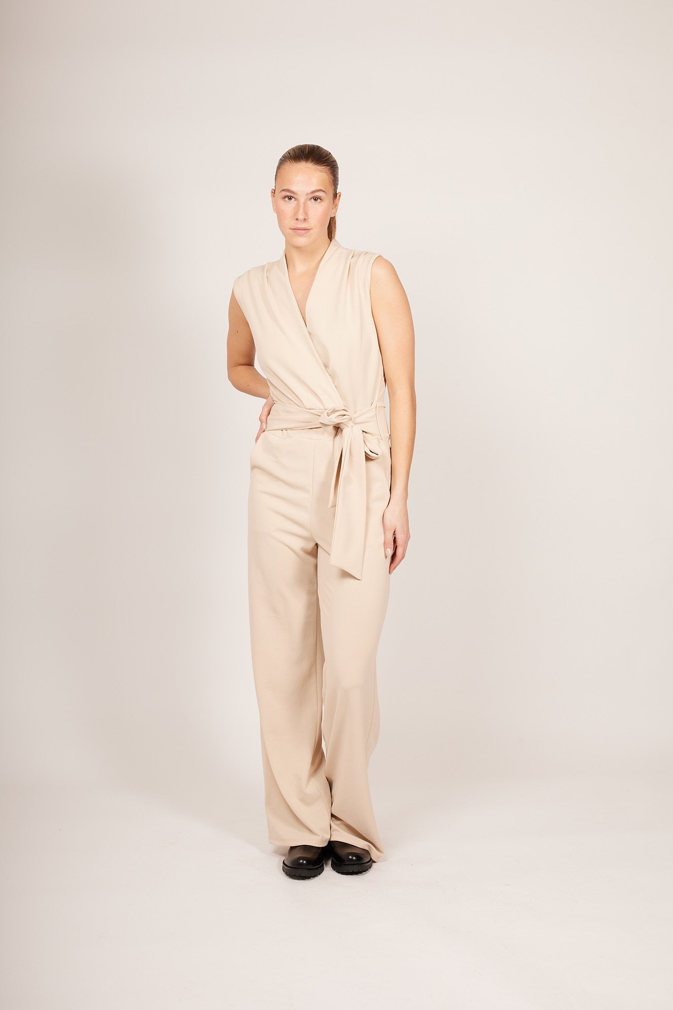 Mouwloze V-hals Jumpsuit