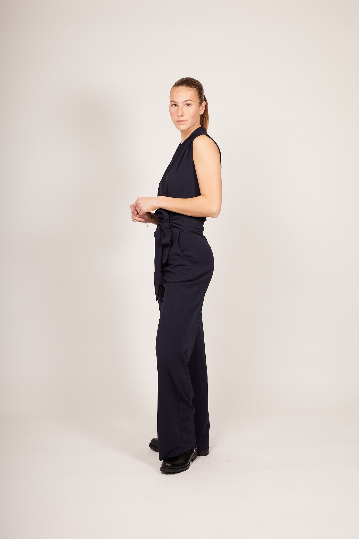 Mouwloze V-hals Jumpsuit